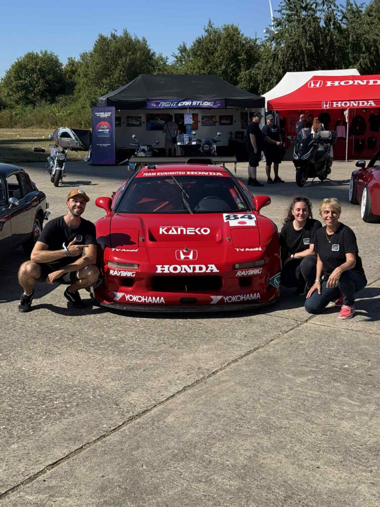 Équipe Night Car Studio avec la Honda NSX Kunimitsu GT2 au Honda Euro Meet 2025